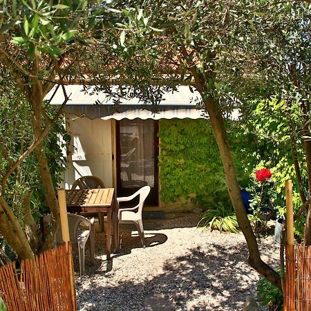 Beau Vallon - Gite Et Chambres D'Hotes Pyrenees-Mediterranee - Pays Catalan Sahorre Exterior foto
