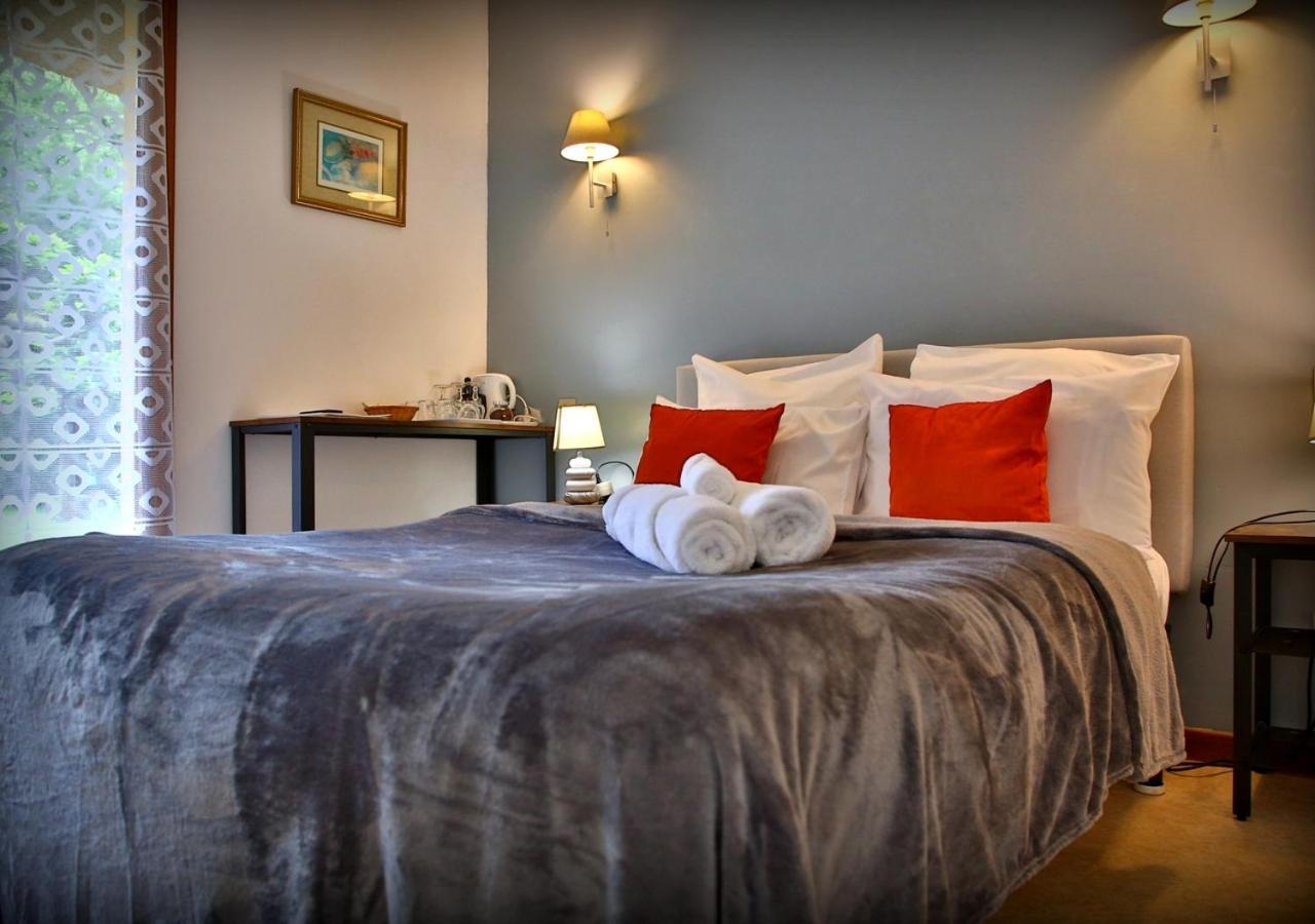 Beau Vallon - Gite Et Chambres D'Hotes Pyrenees-Mediterranee - Pays Catalan Sahorre Exterior foto